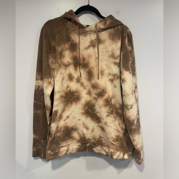 Men’s brown earth‎ dye lululemon sweatshirt